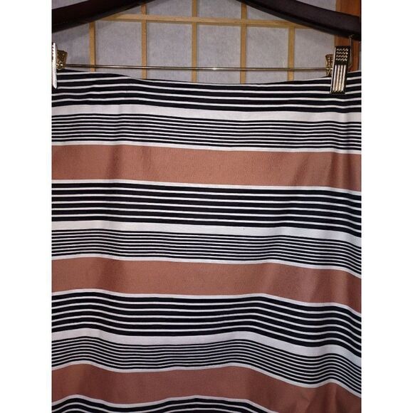 LOFT Sz 10 Striped Miniskirt - Picture 4 of 9